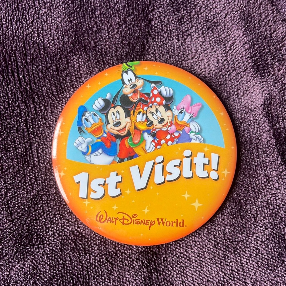 🆓 WITH PURCHASE Walt Disney World 1st Visit! Button feat. Mickey Mouse & Friends